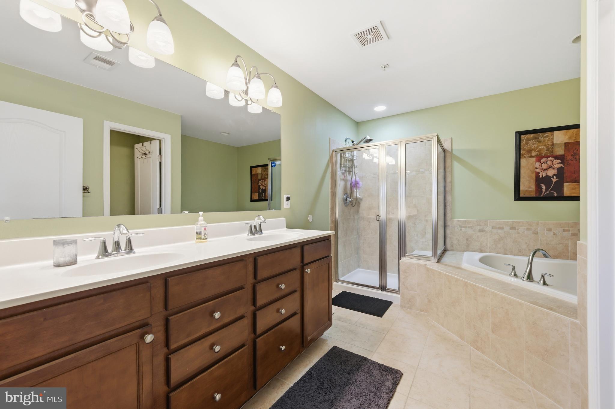 29197 SUPERIOR CIRCLE