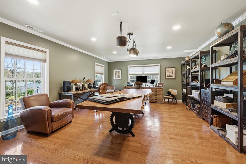 7909 CHURCH NECK