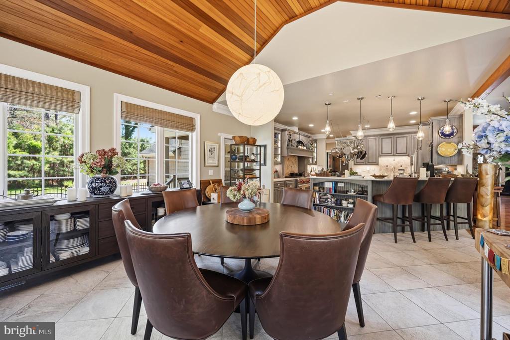 7909 CHURCH NECK