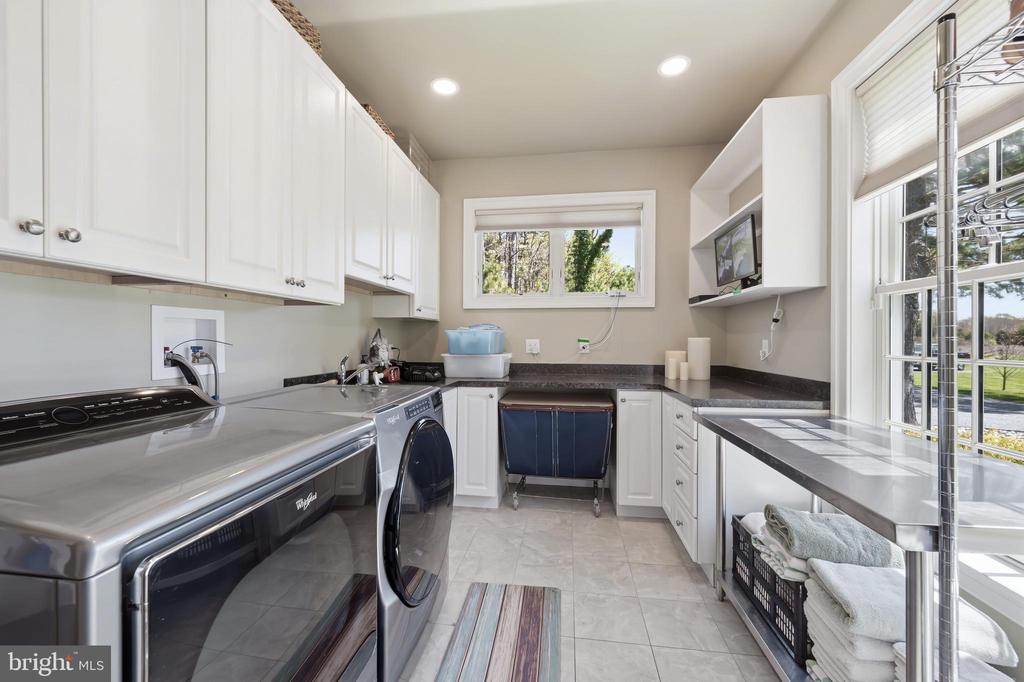 7909 CHURCH NECK