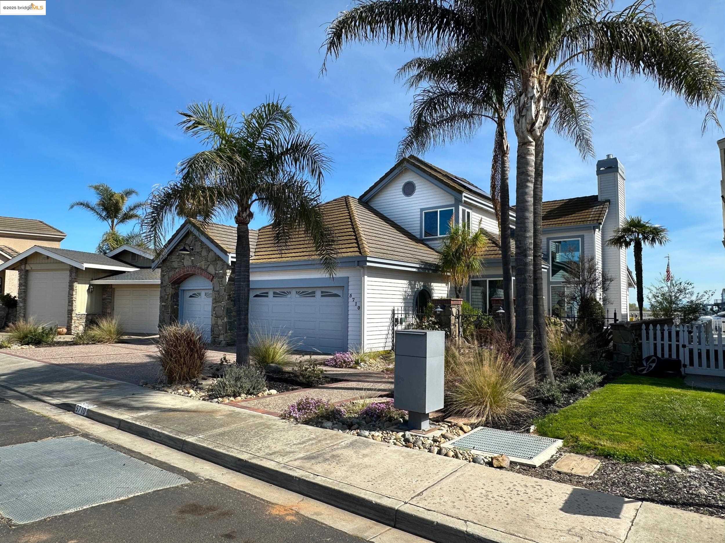 5710 Beaver Ln