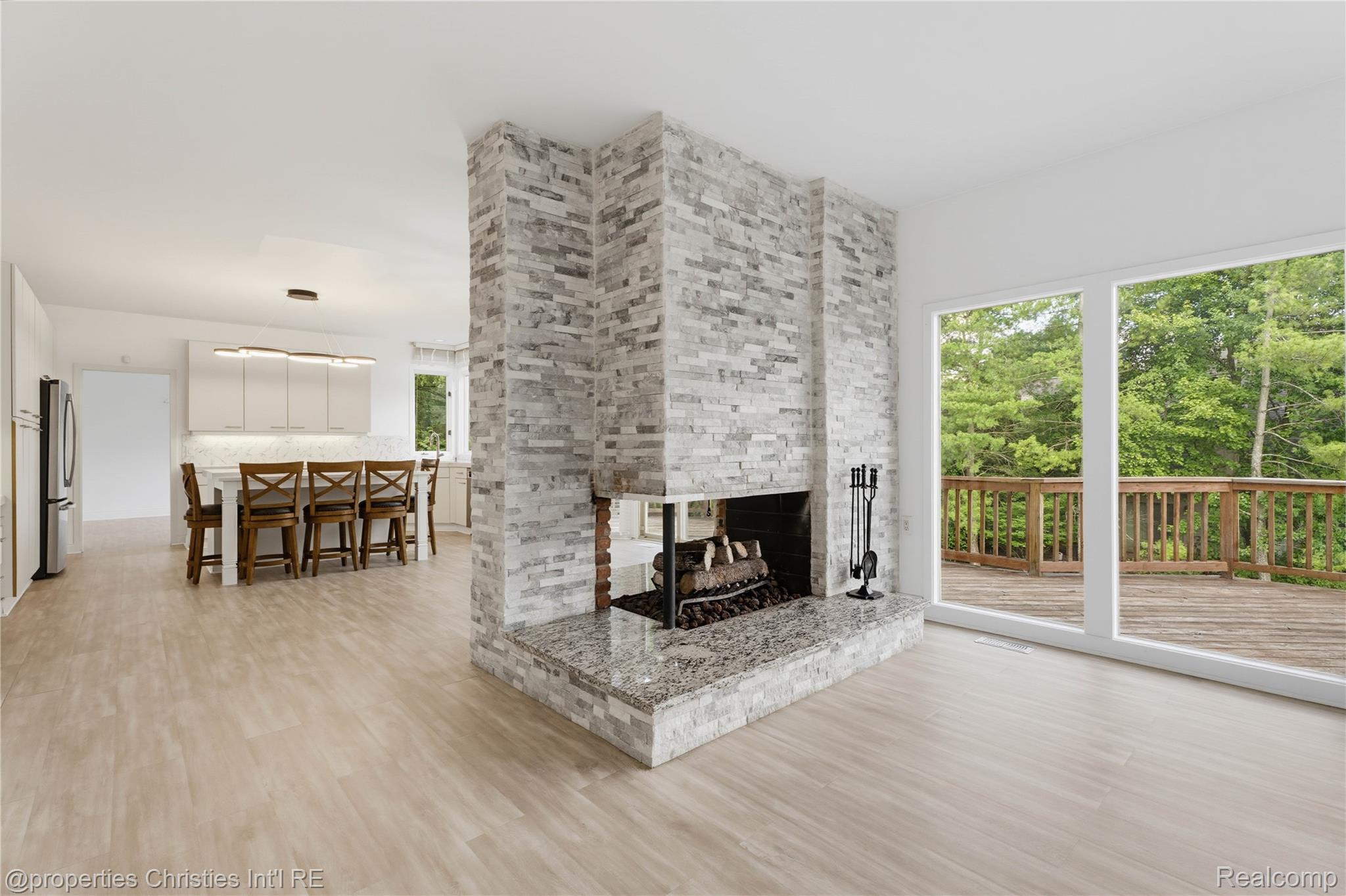4802 Panorama Circle