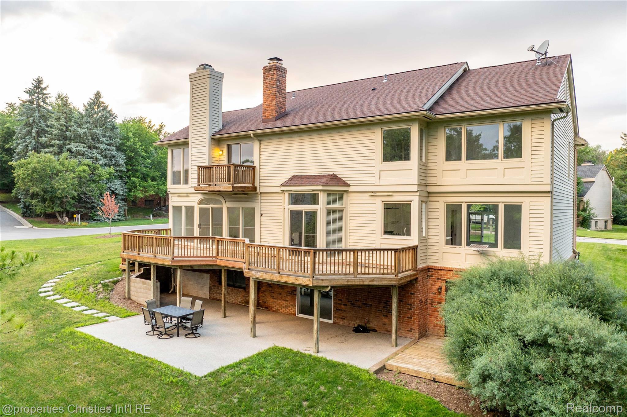 4802 Panorama Circle