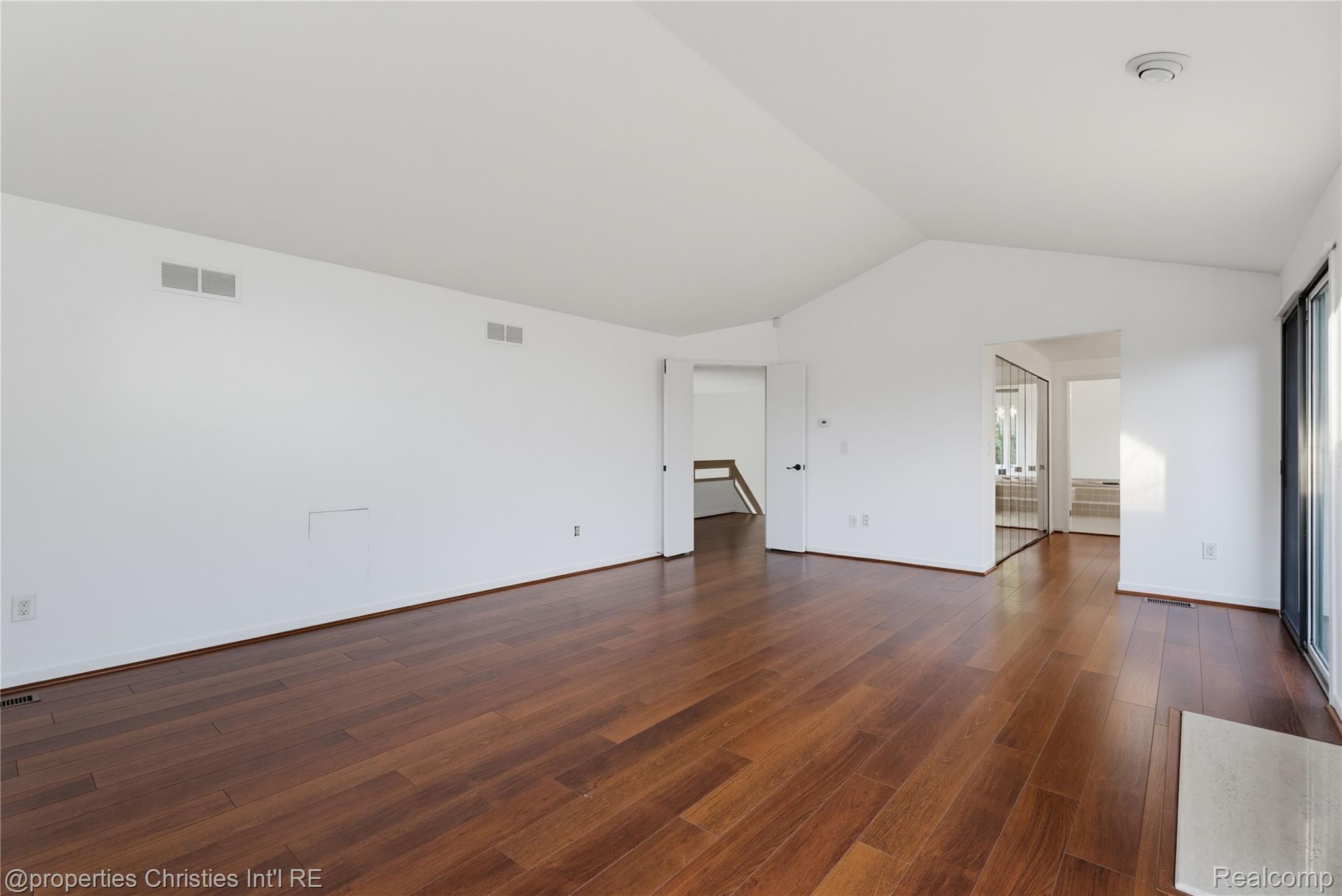 4802 Panorama Circle