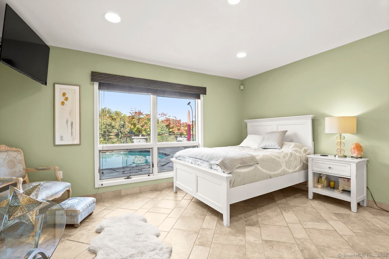 56 Lakeshore Drive