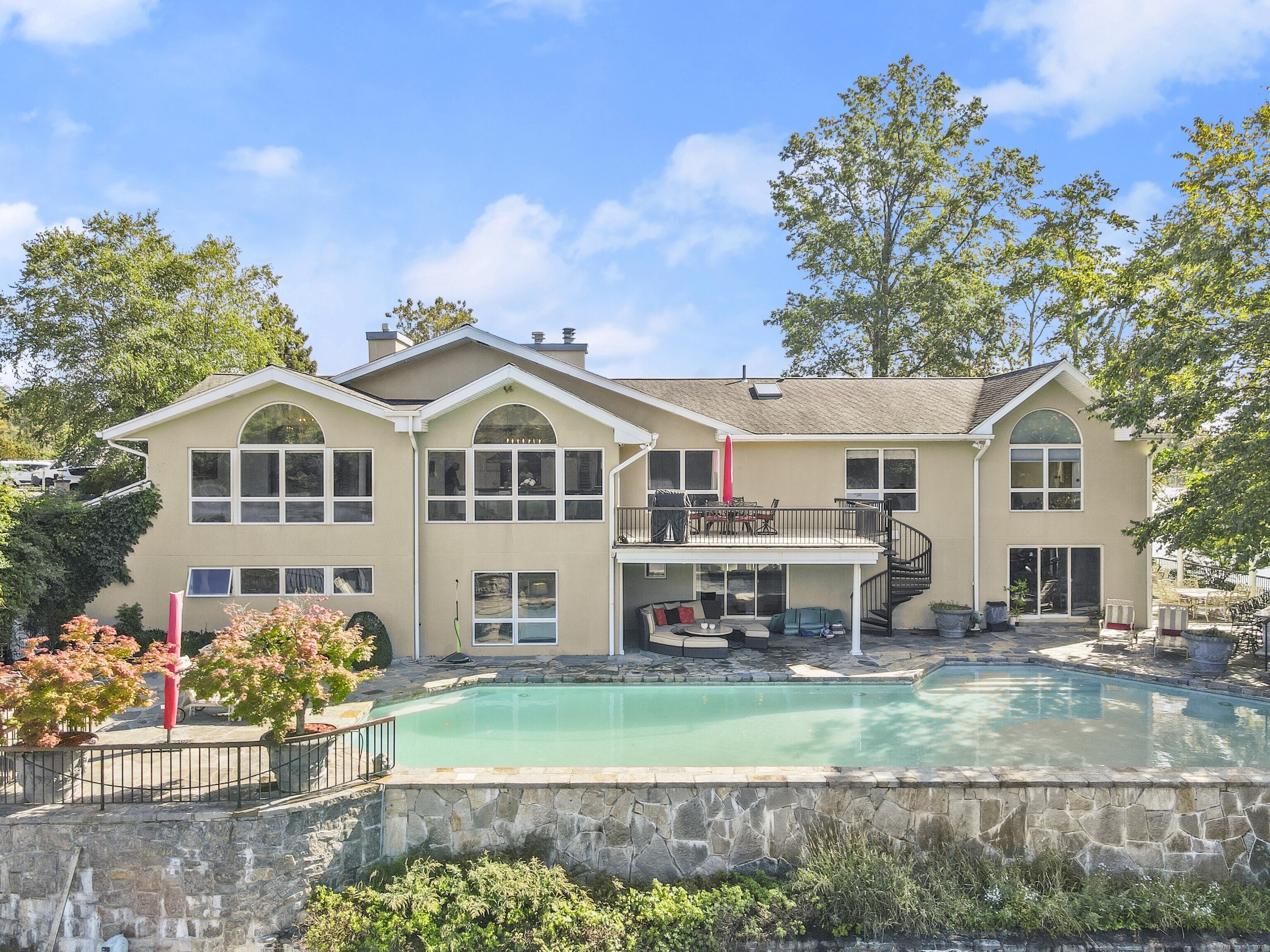 56 Lakeshore Drive