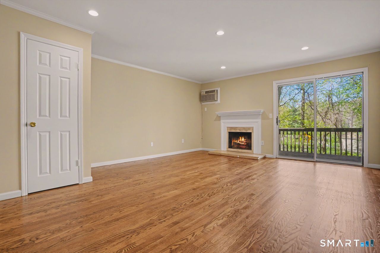 20 East Pembroke Road 28