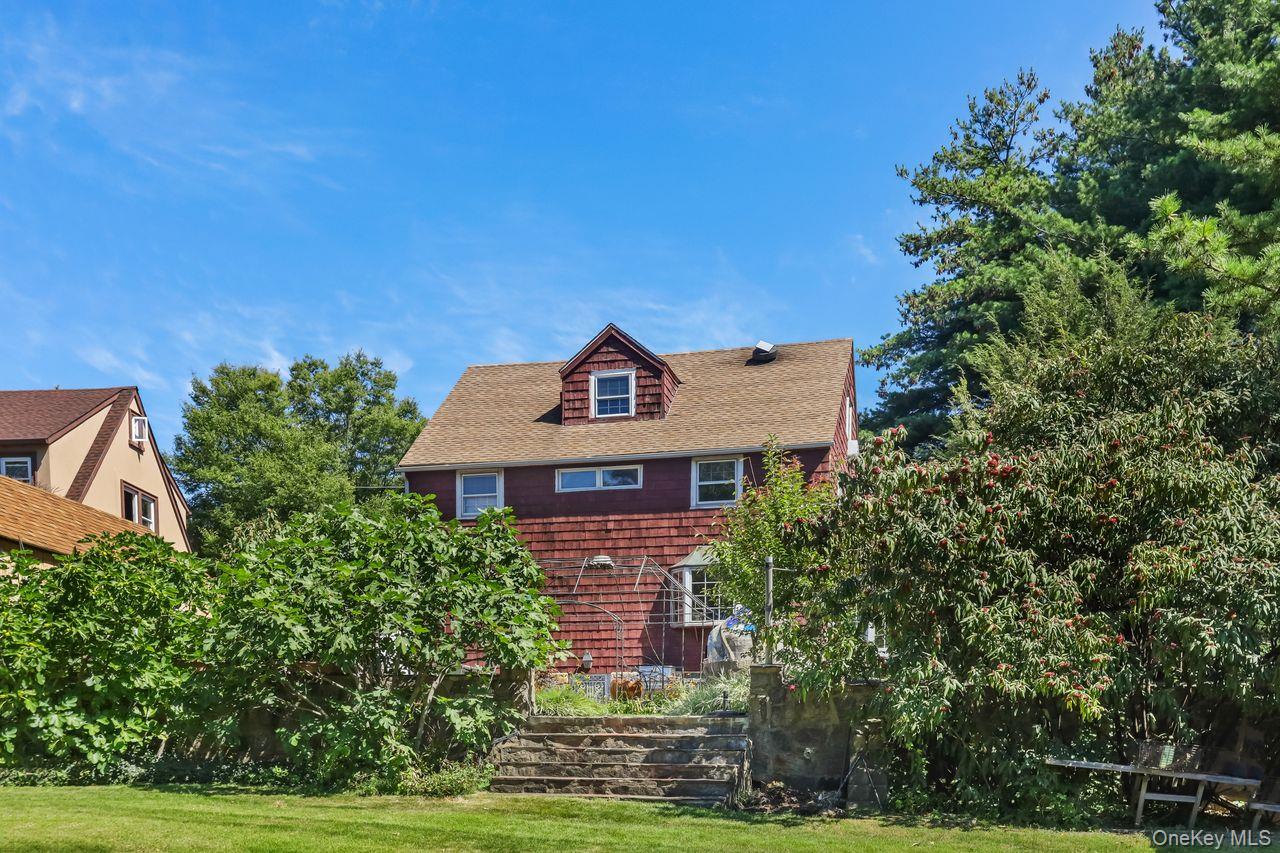 889 James Street