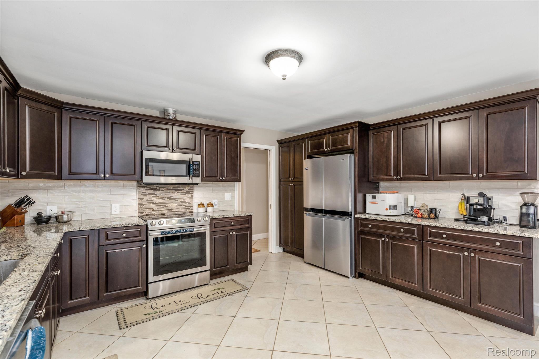 31536 W STONEWOOD Court
