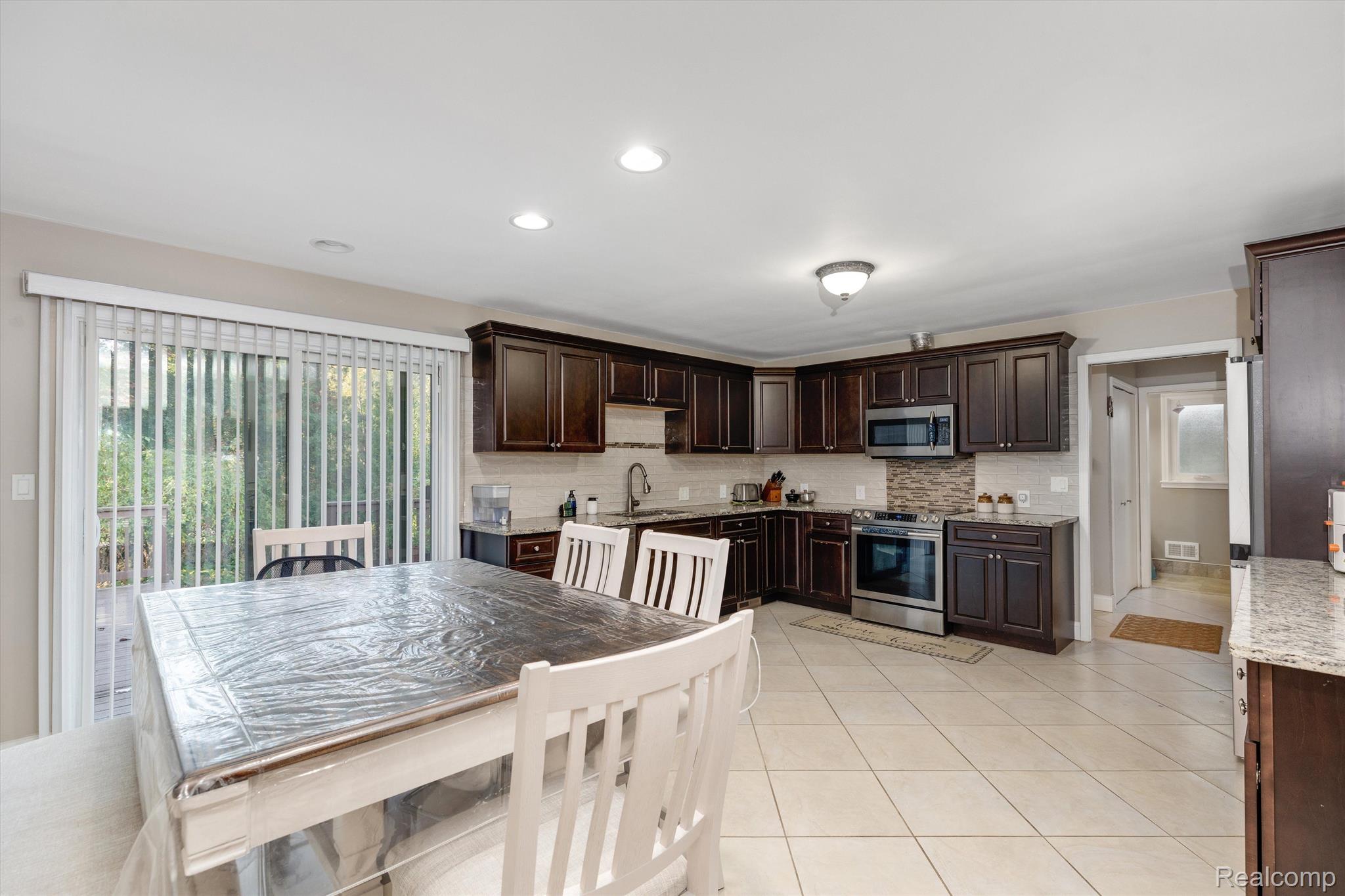 31536 W STONEWOOD Court