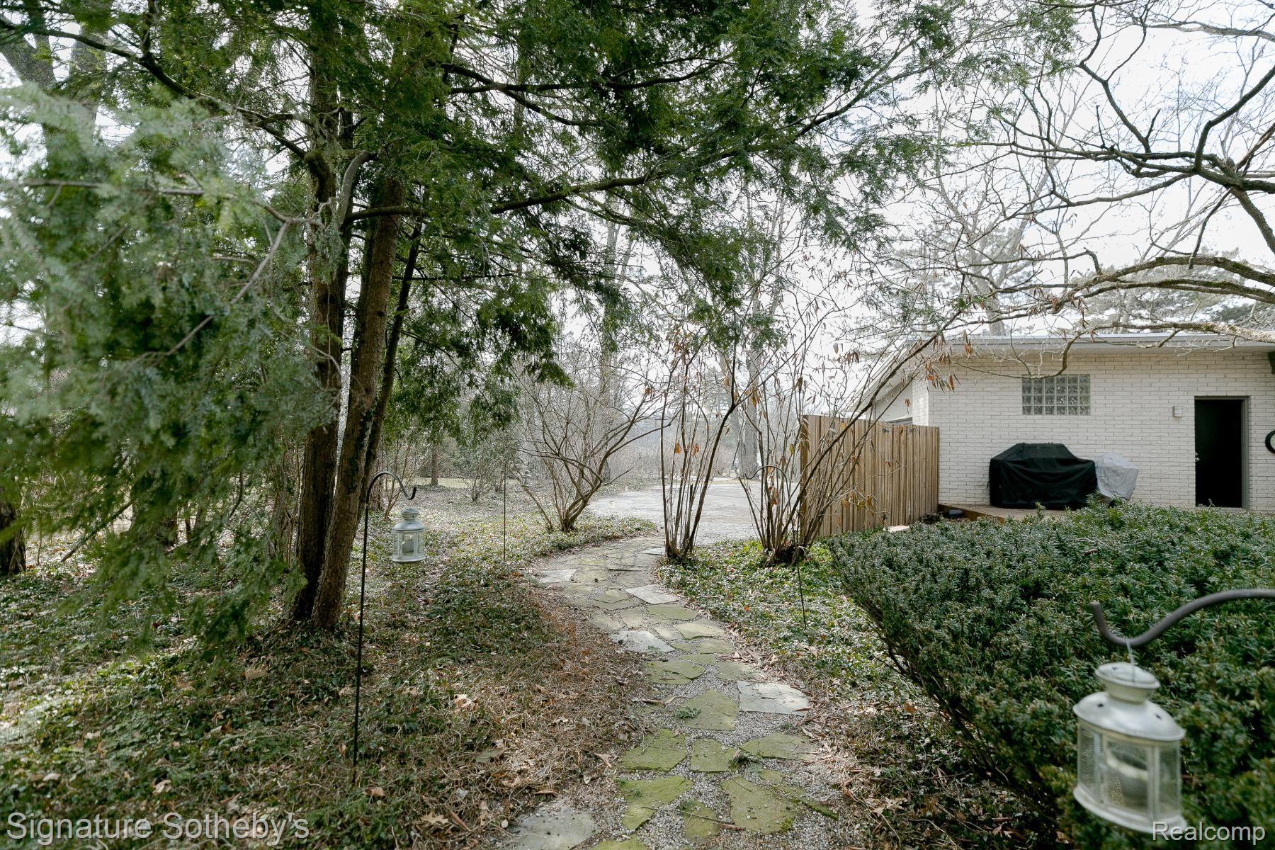 4700 HEATHER Lane