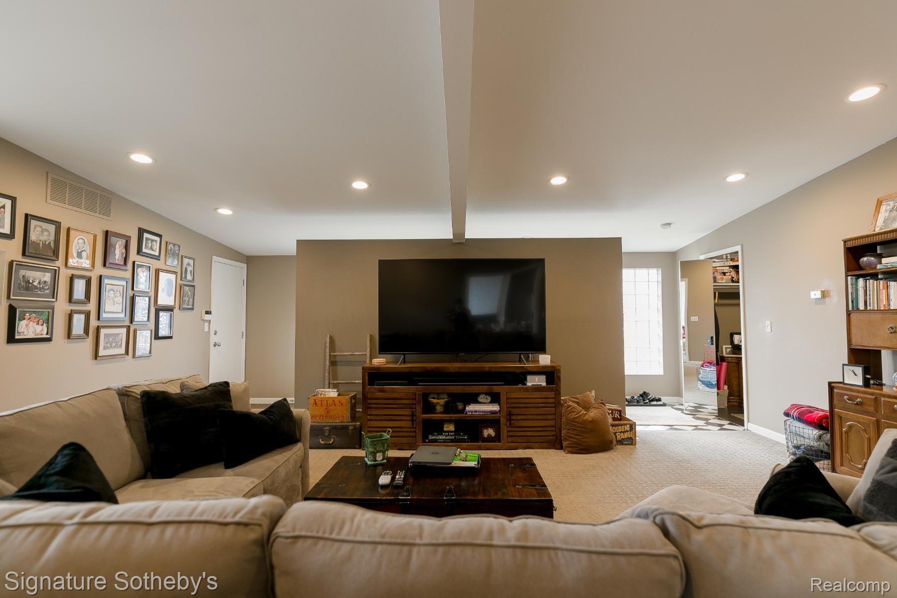 4700 HEATHER Lane