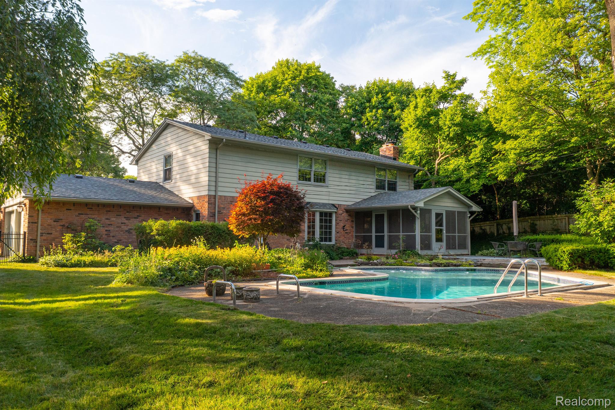 1024 ROCK SPRING Road
