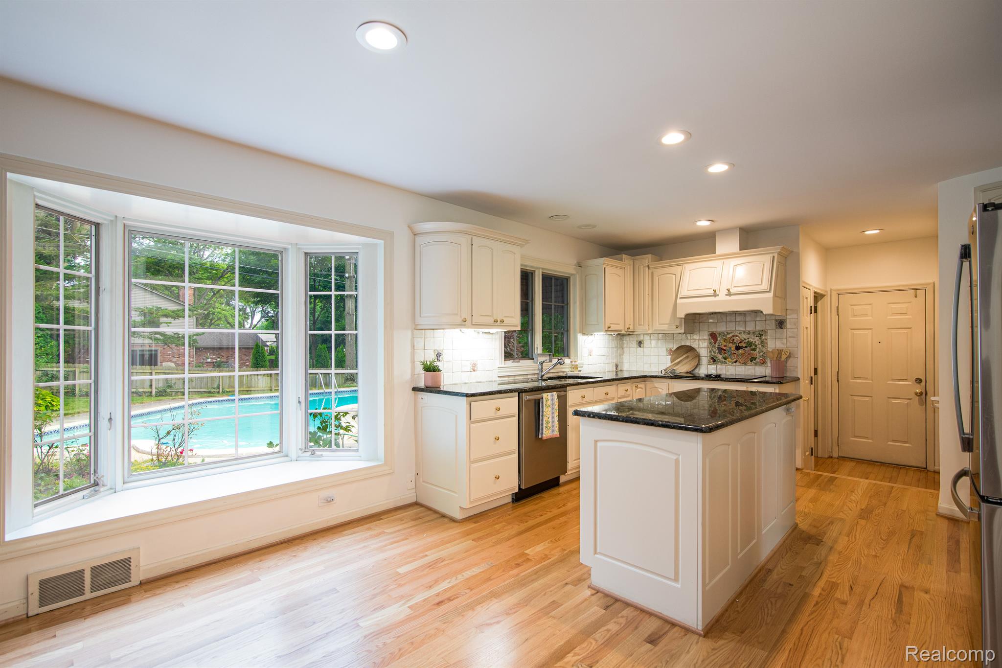 1024 ROCK SPRING Road