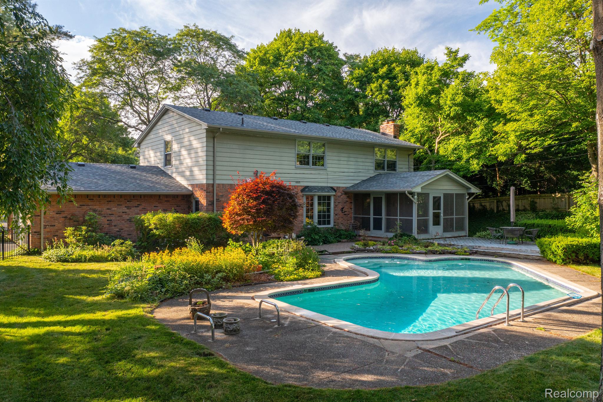 1024 ROCK SPRING Road