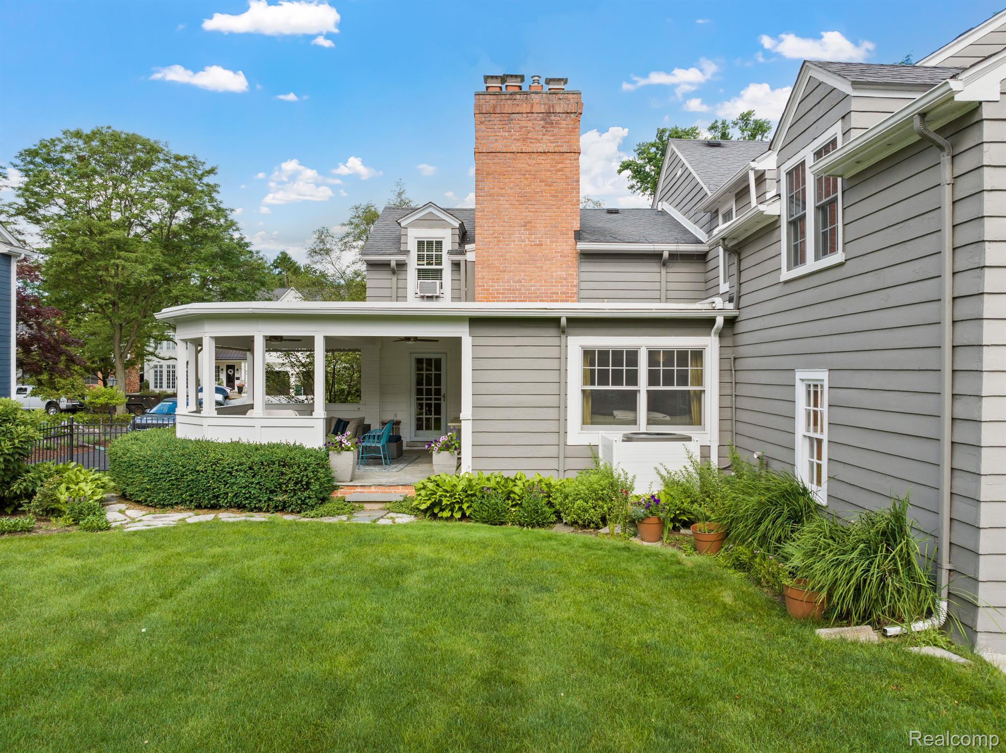 712 FAIRFAX Street
