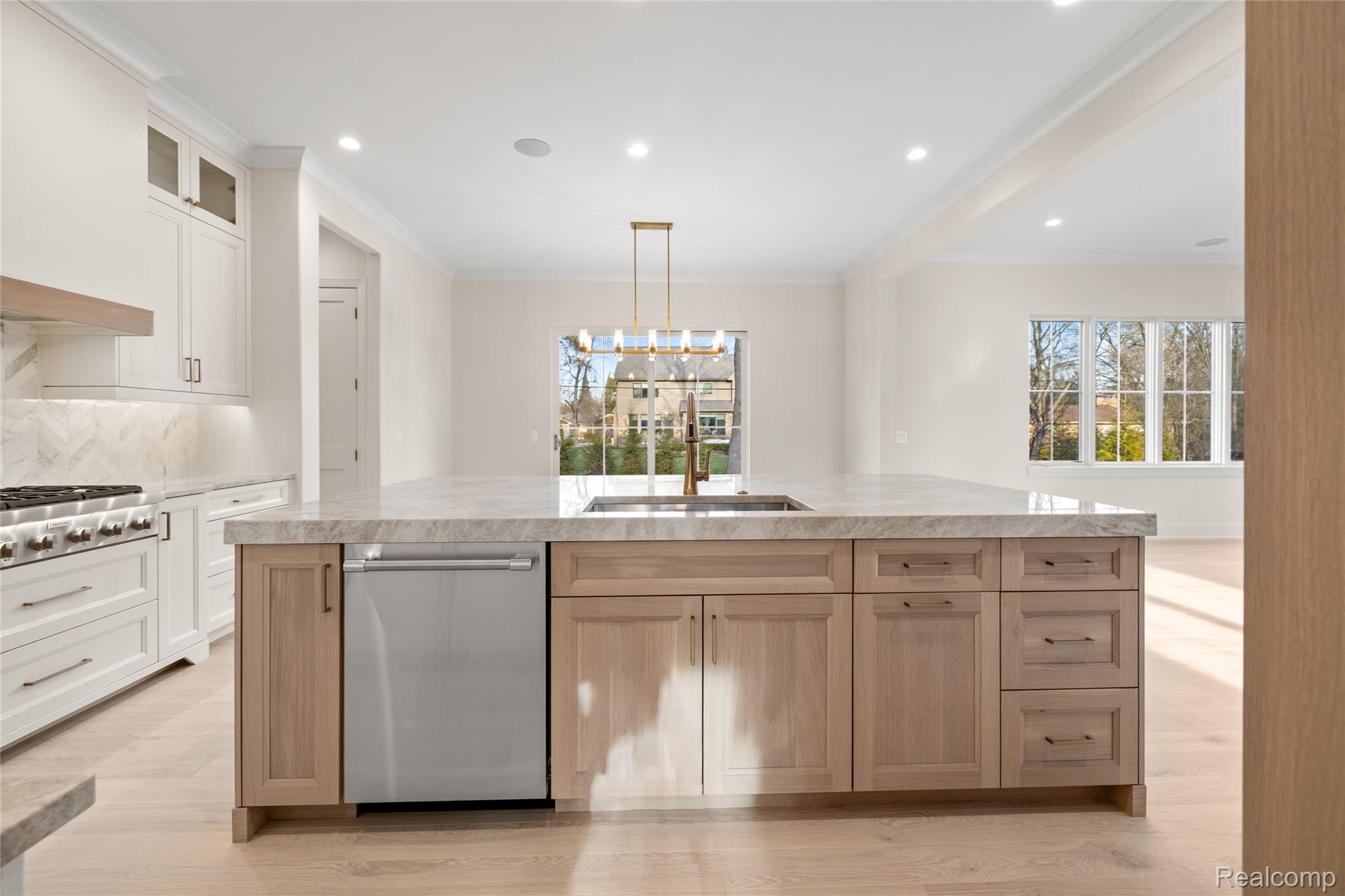 2802 HEATHFIELD Road