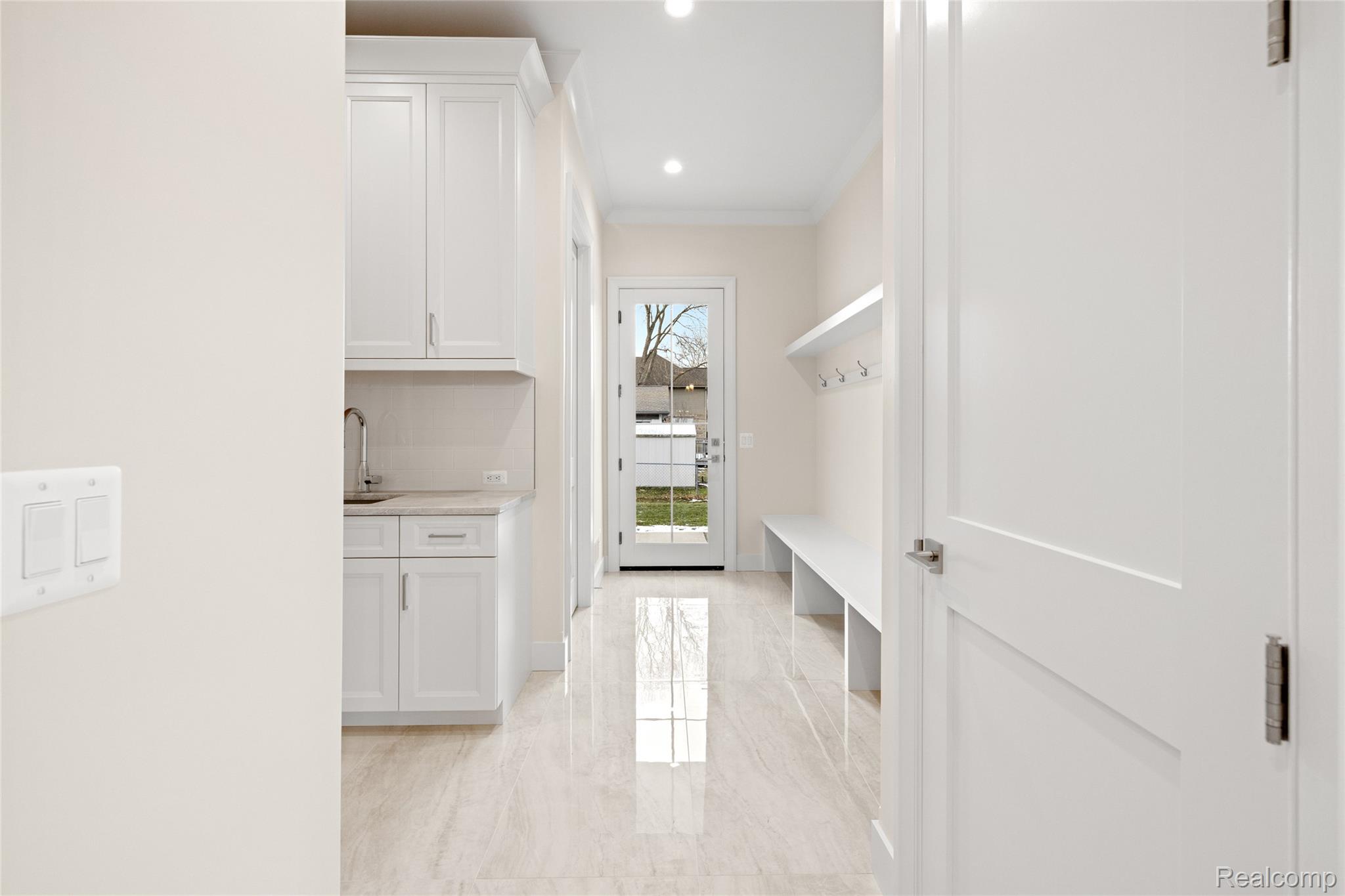 2802 HEATHFIELD Road