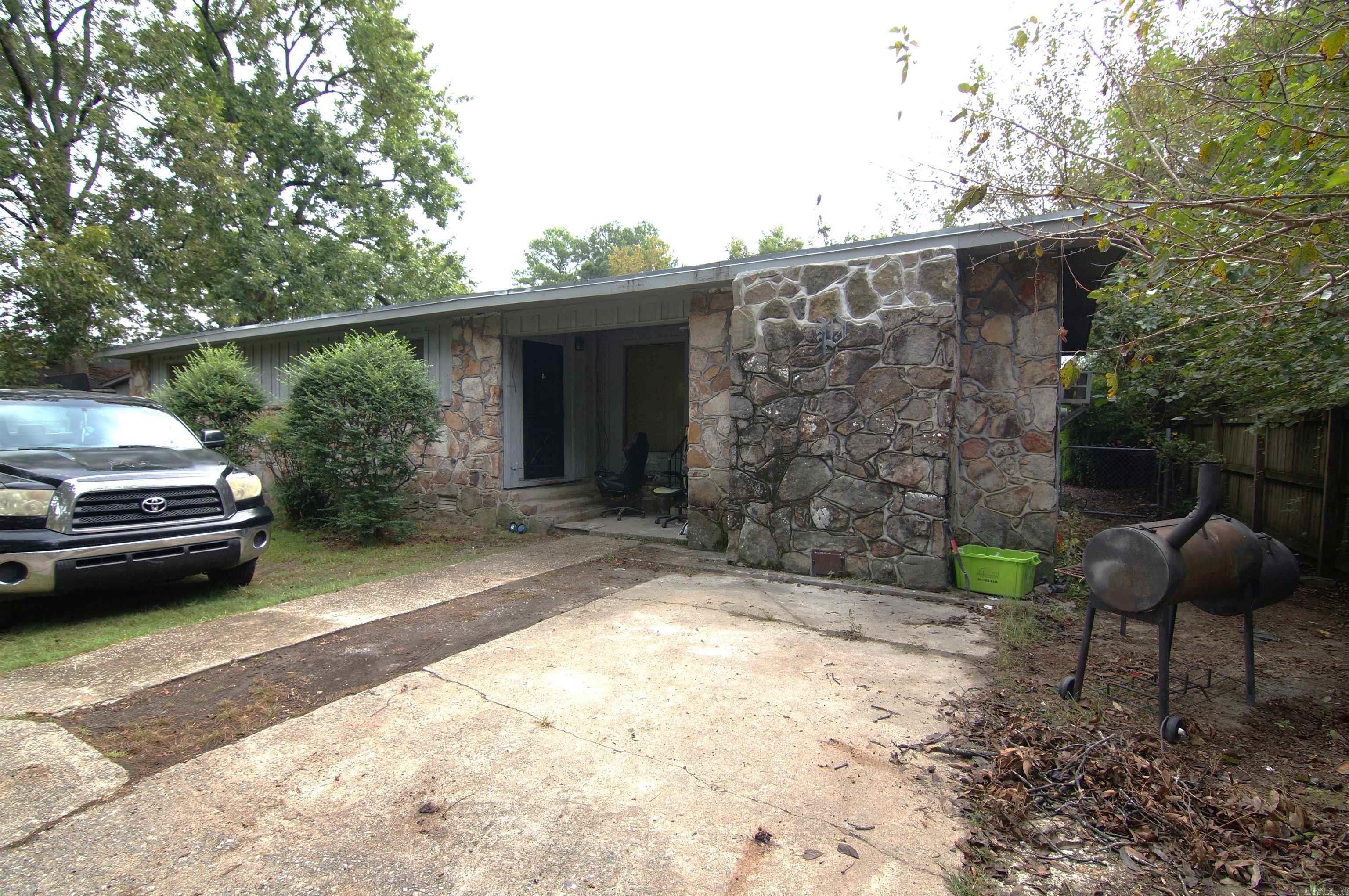 415 Dismukes Street