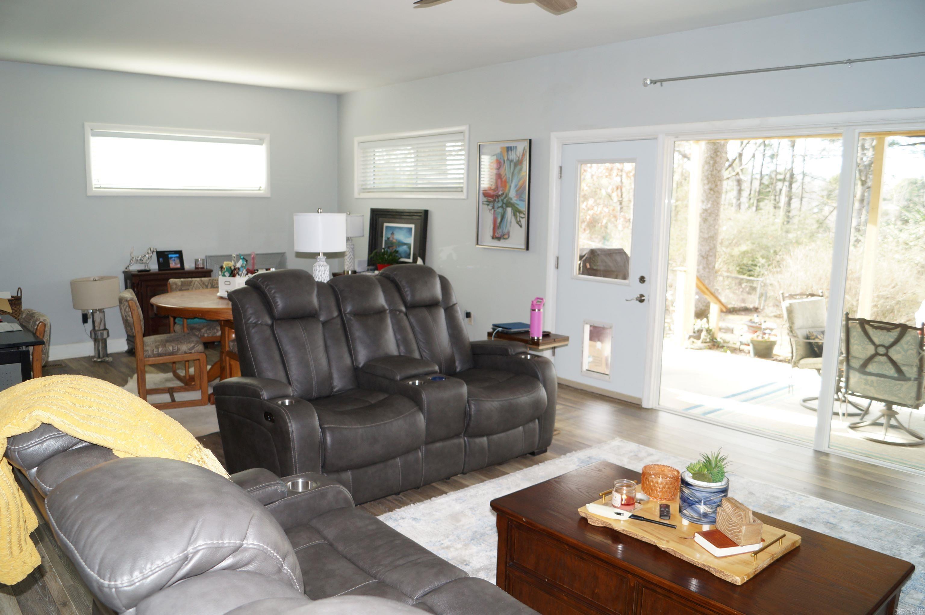 5513 Lakeview Road