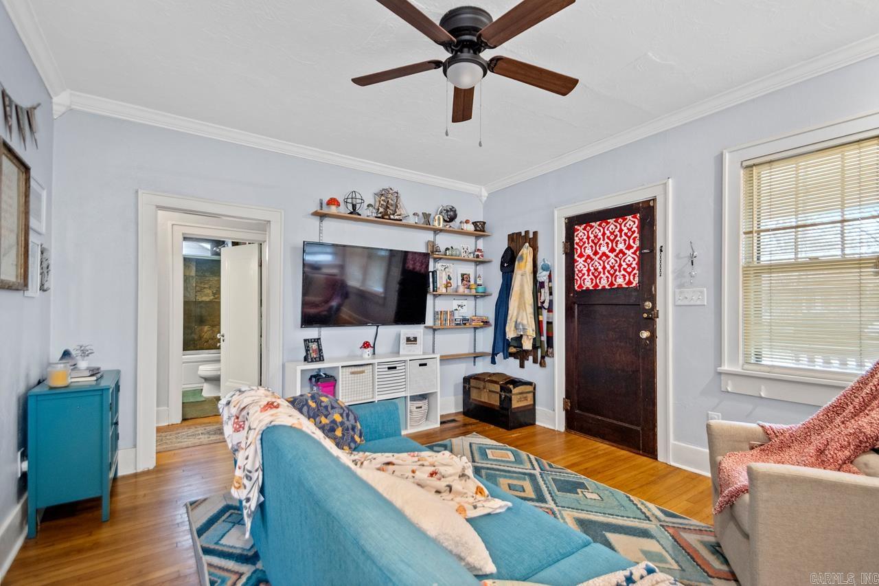120 W G Avenue