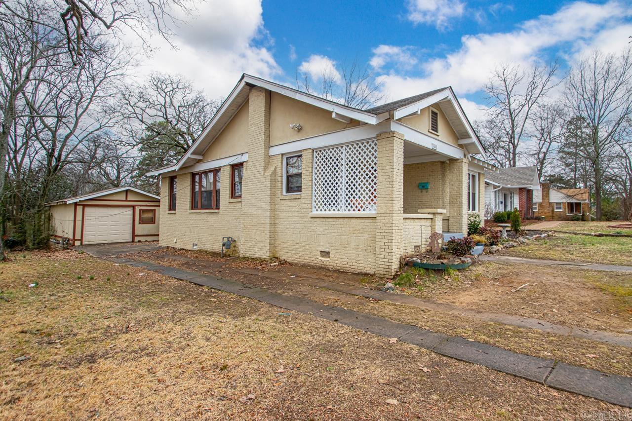120 W G Avenue