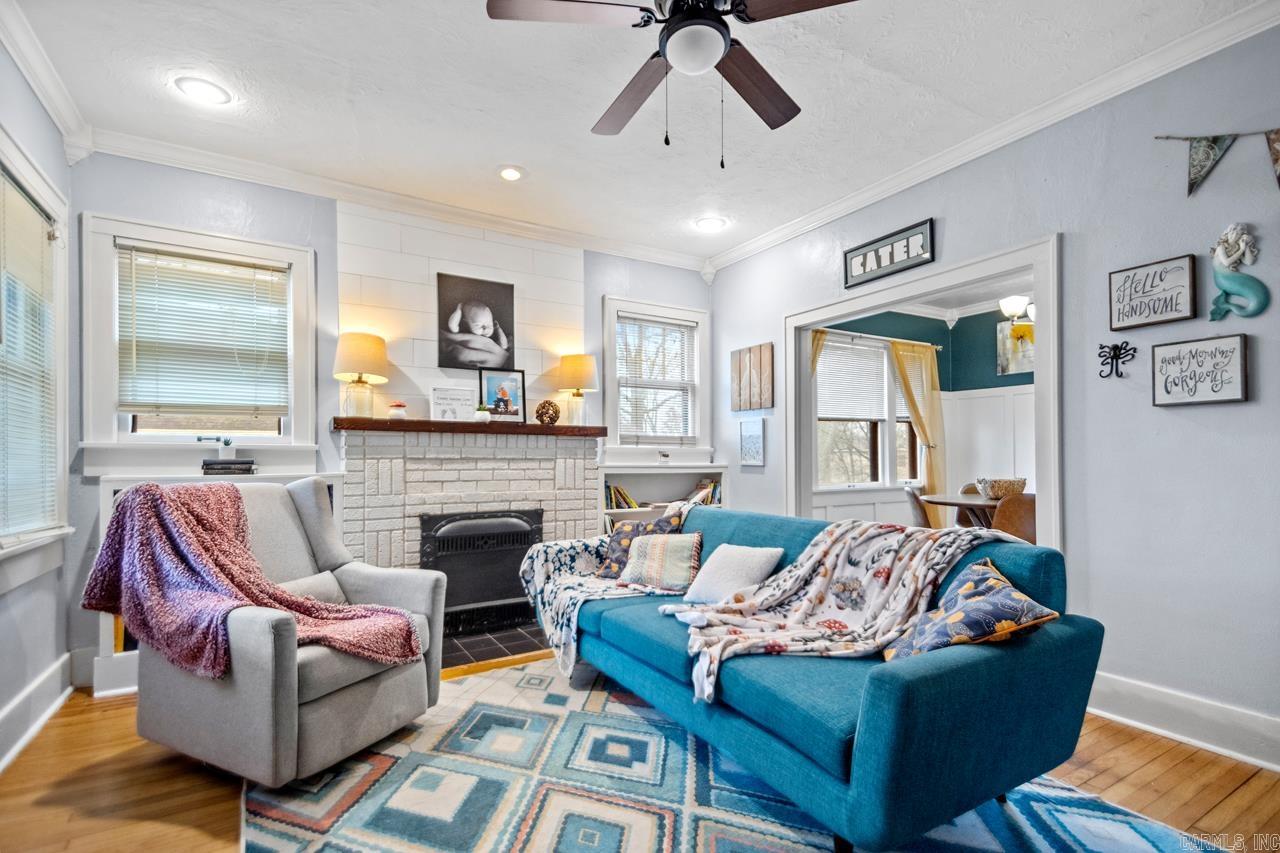 120 W G Avenue