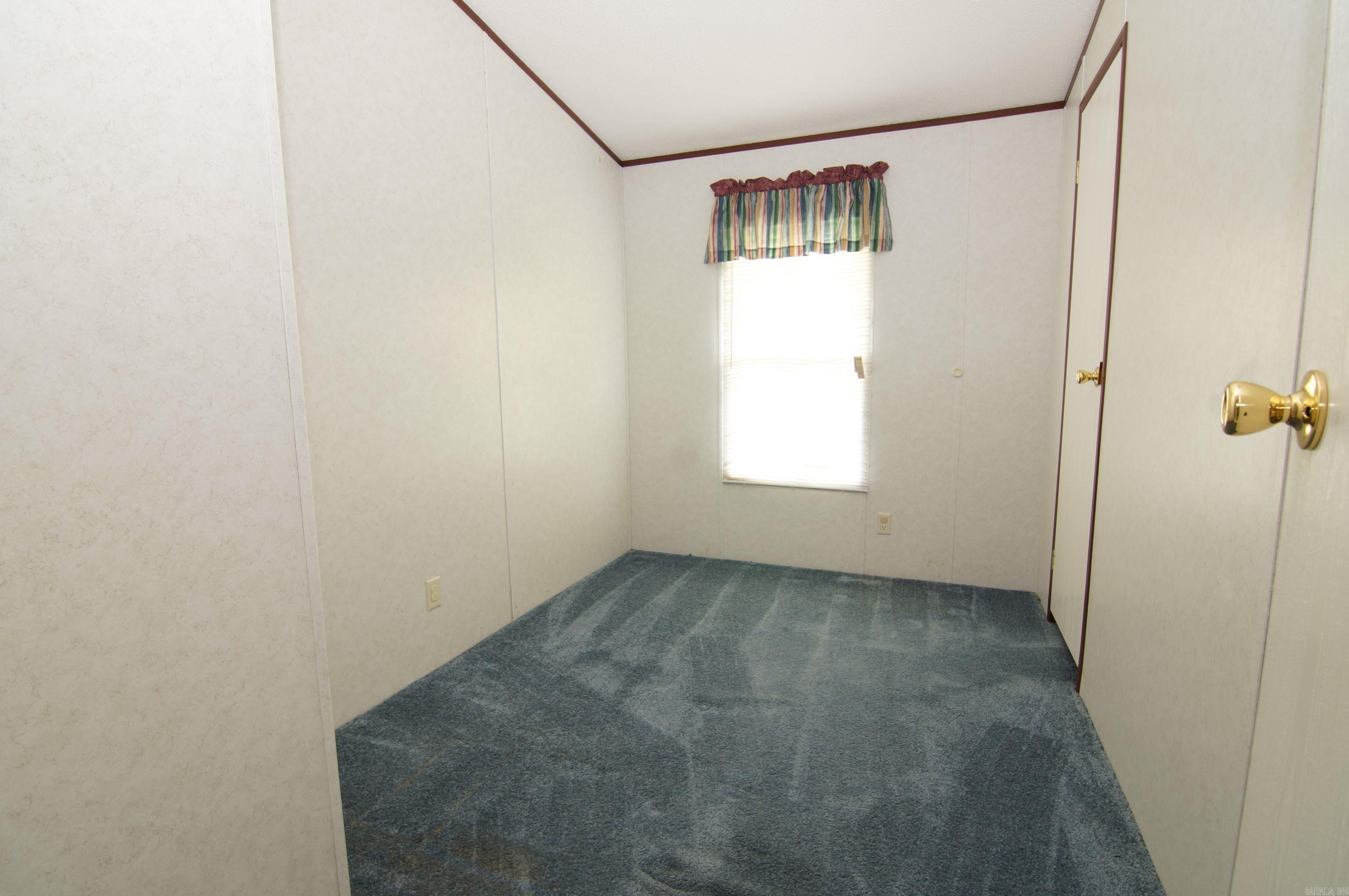 365 Maple Tree Cove