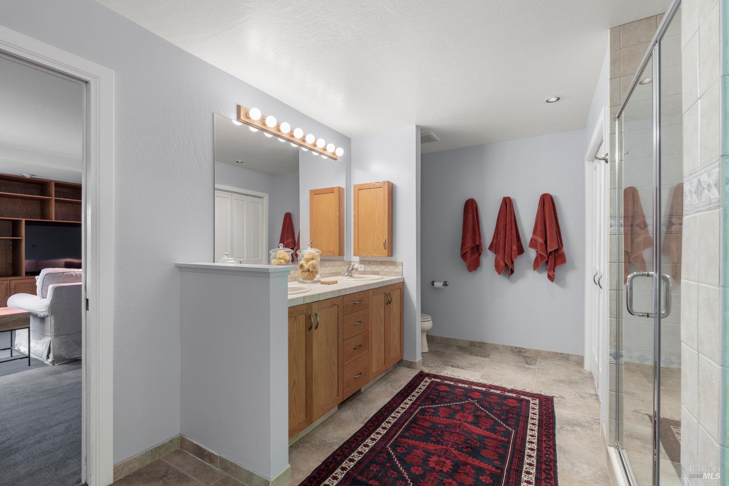 37190 Rams Horn Reach