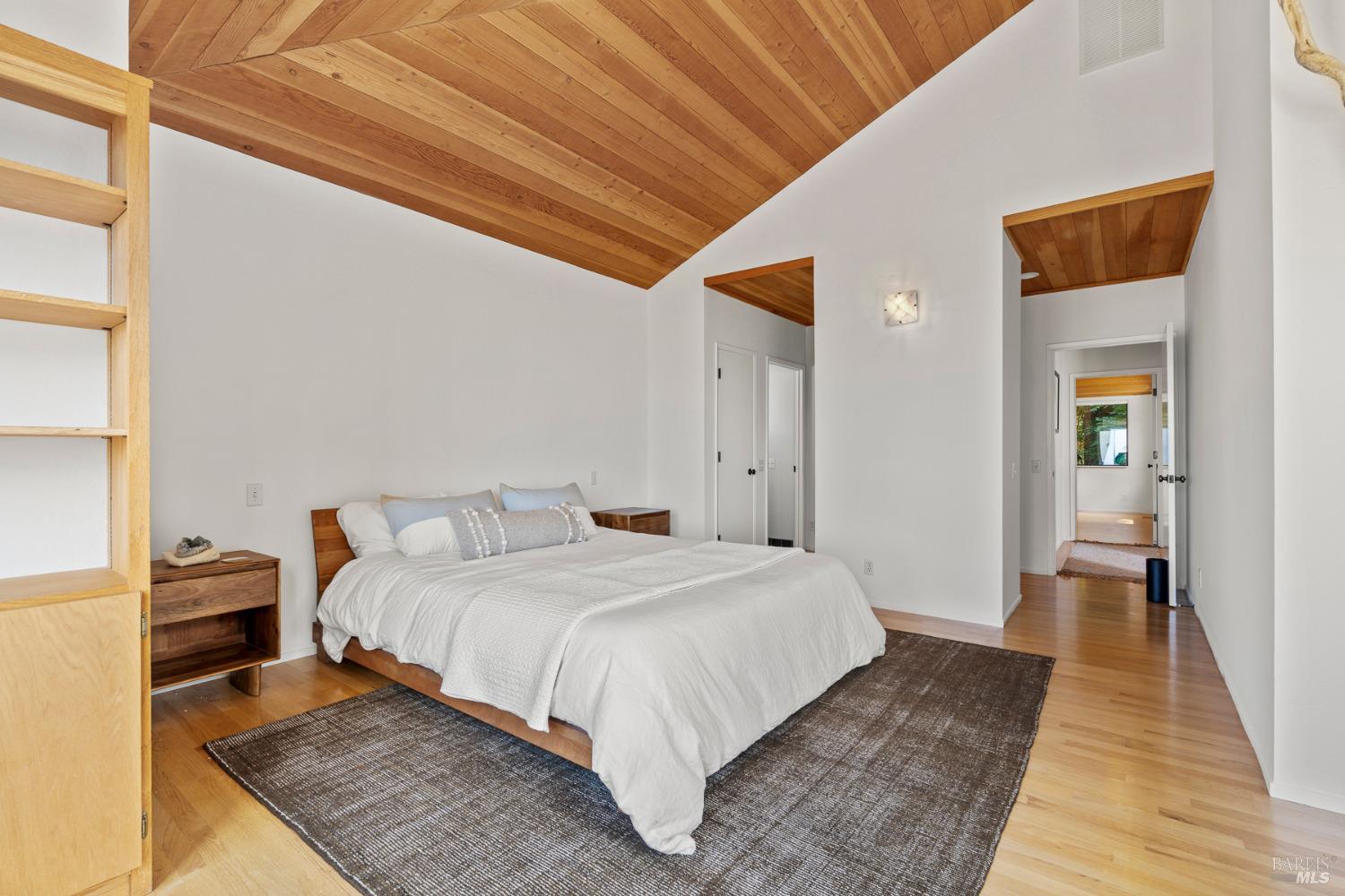 37190 Rams Horn Reach