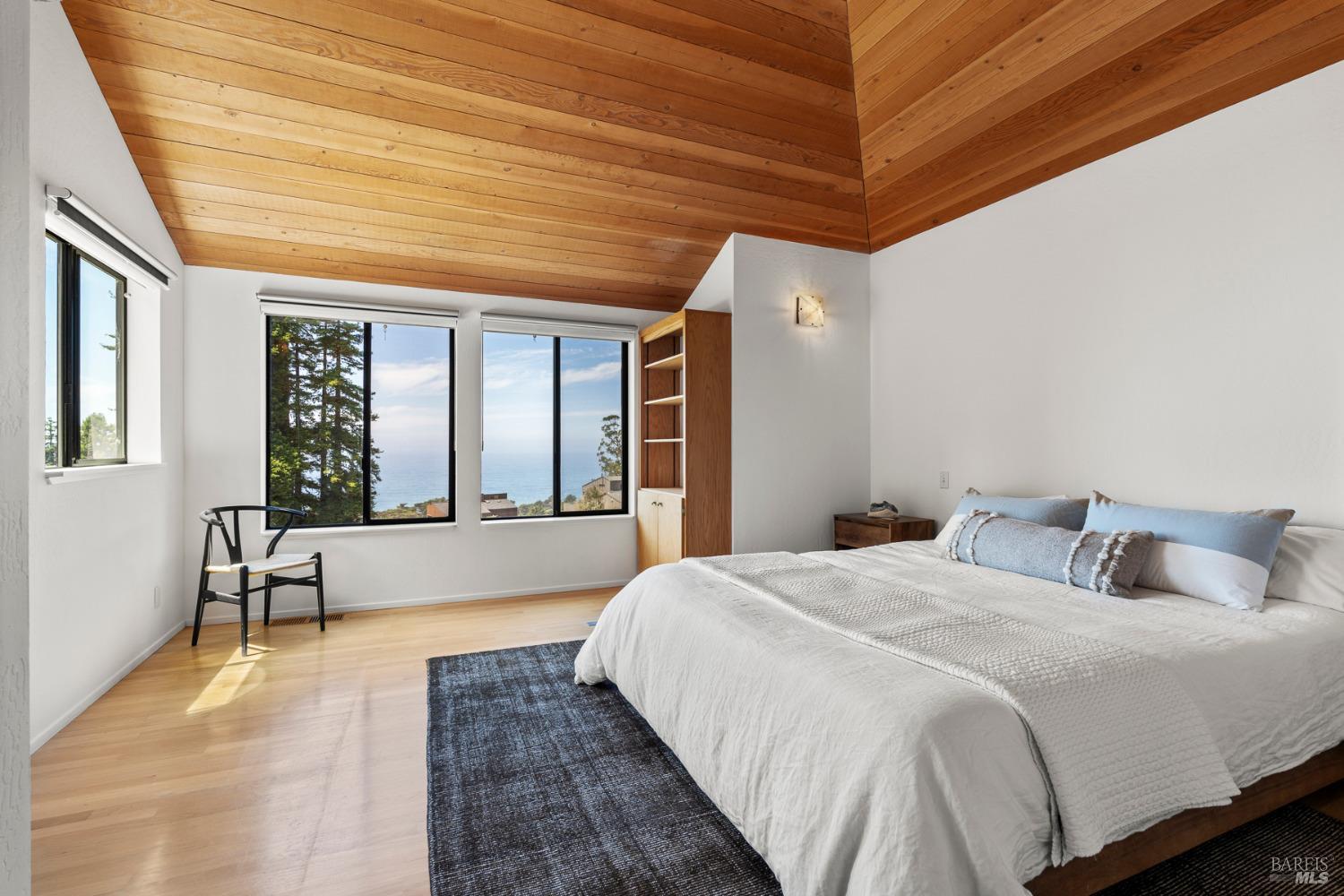 37190 Rams Horn Reach