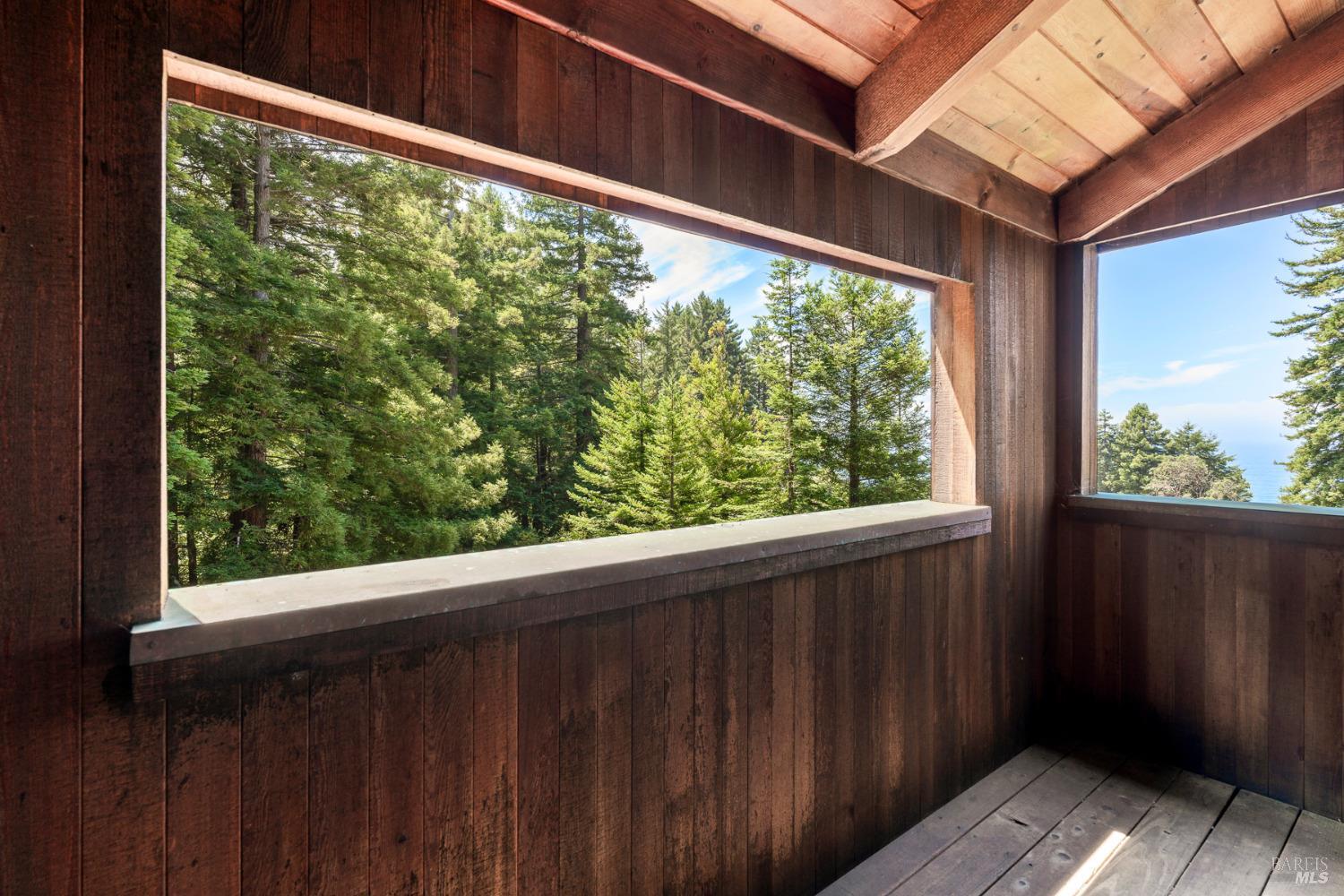 37190 Rams Horn Reach