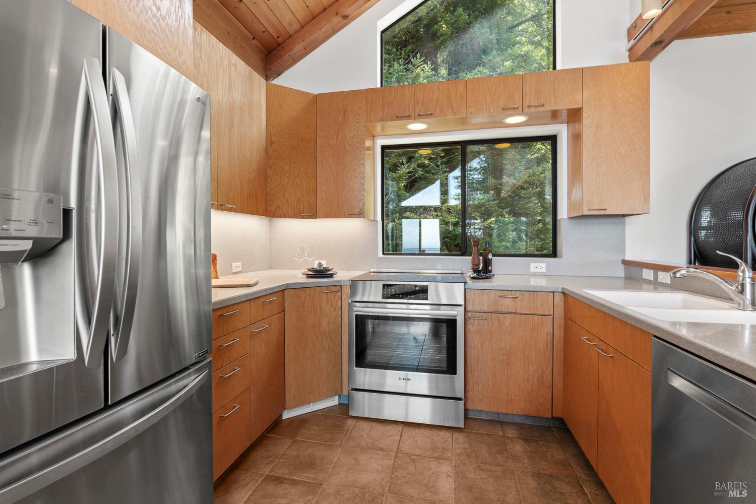 37190 Rams Horn Reach