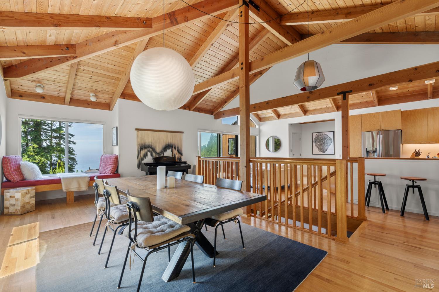 37190 Rams Horn Reach