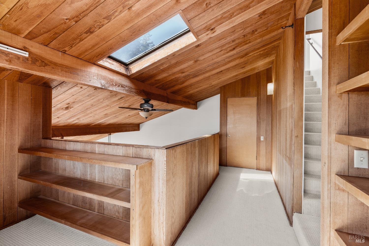 350 Madrone Mdw