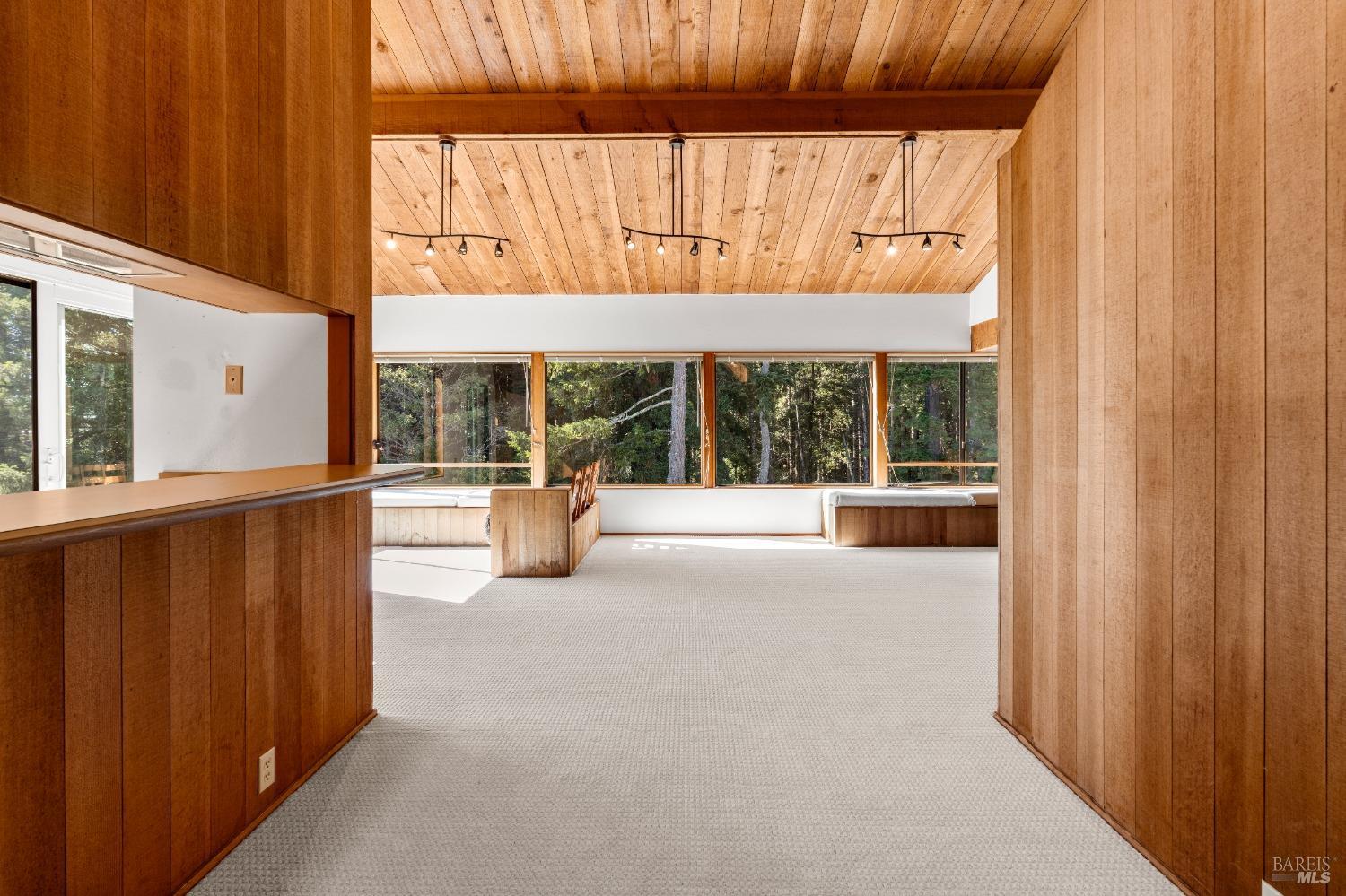 350 Madrone Mdw