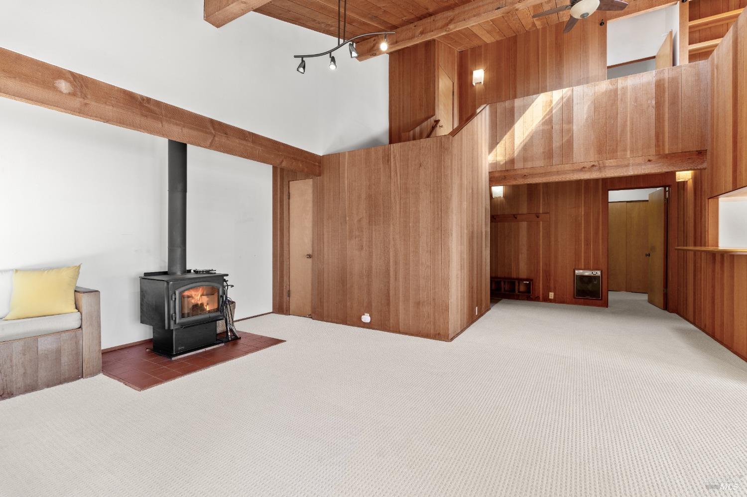 350 Madrone Mdw