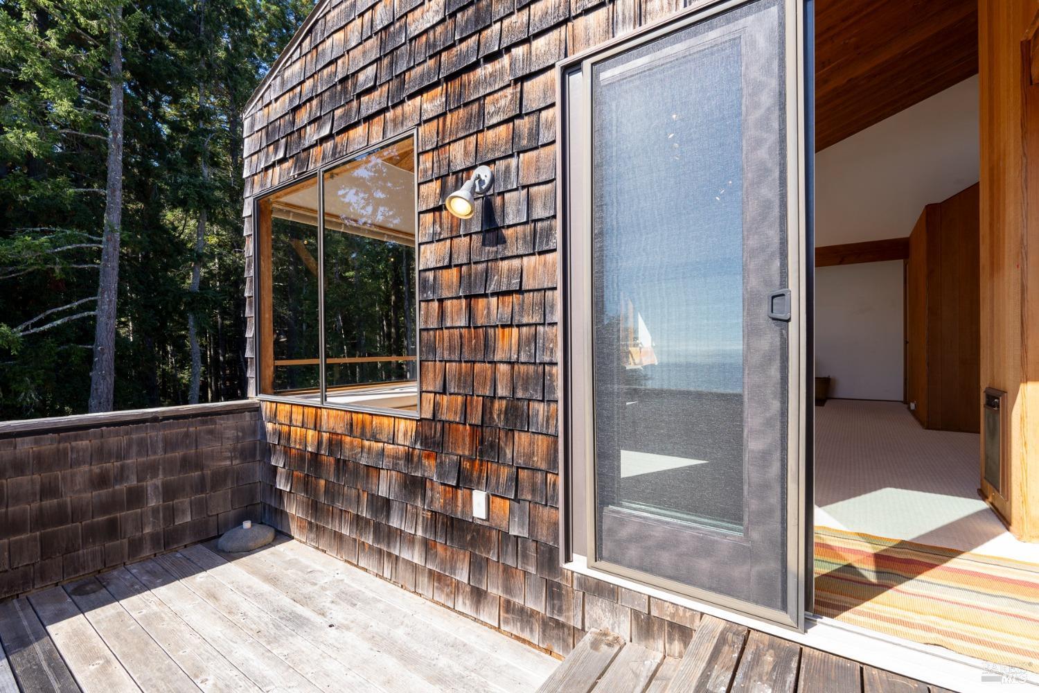 350 Madrone Mdw