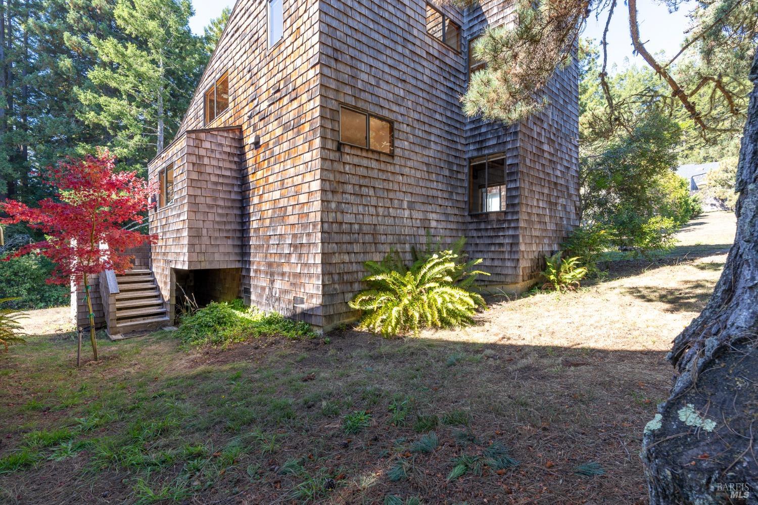 350 Madrone Mdw