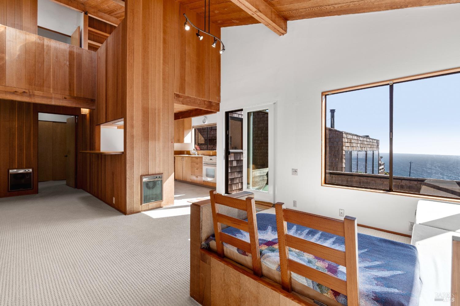 350 Madrone Mdw