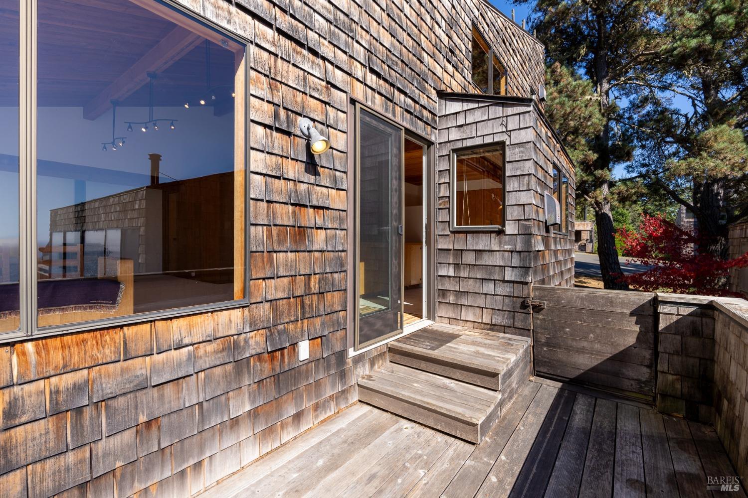 350 Madrone Mdw