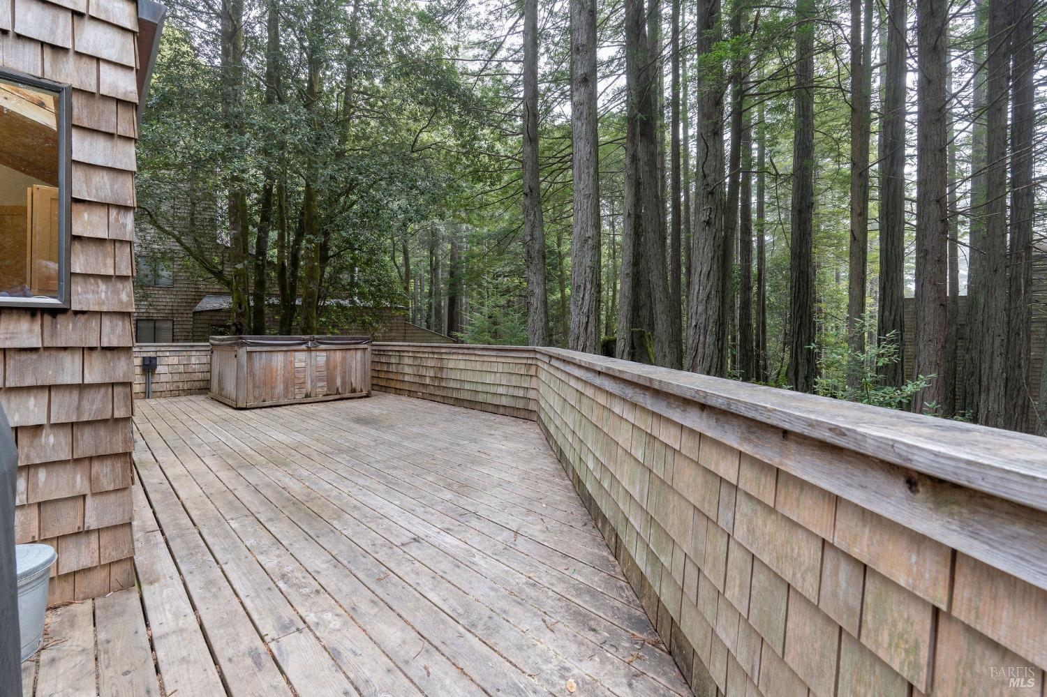 384 Madrone Mdw