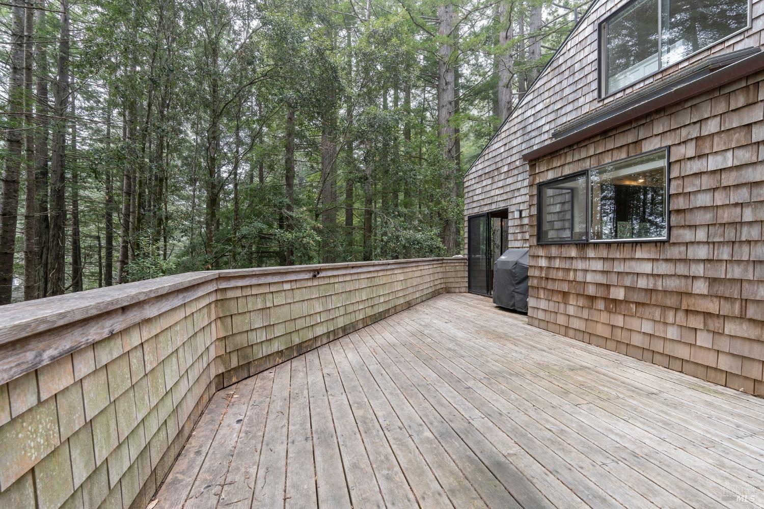 384 Madrone Mdw