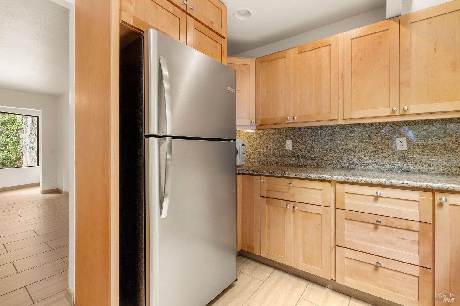 384 Madrone Mdw