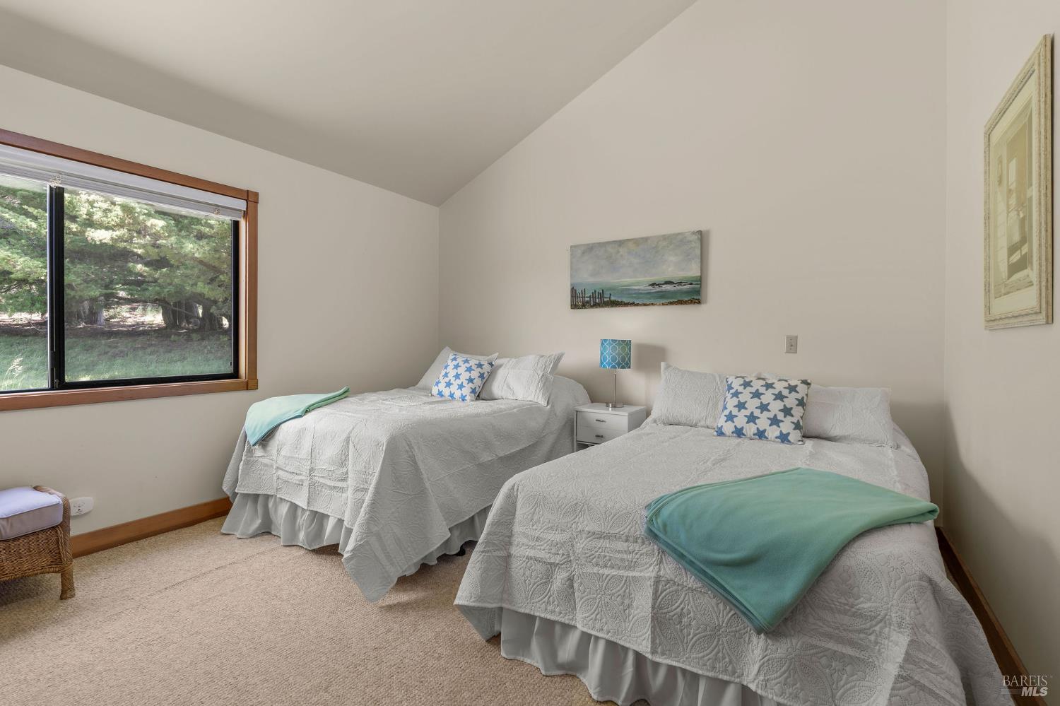 38228 Green Vale Close