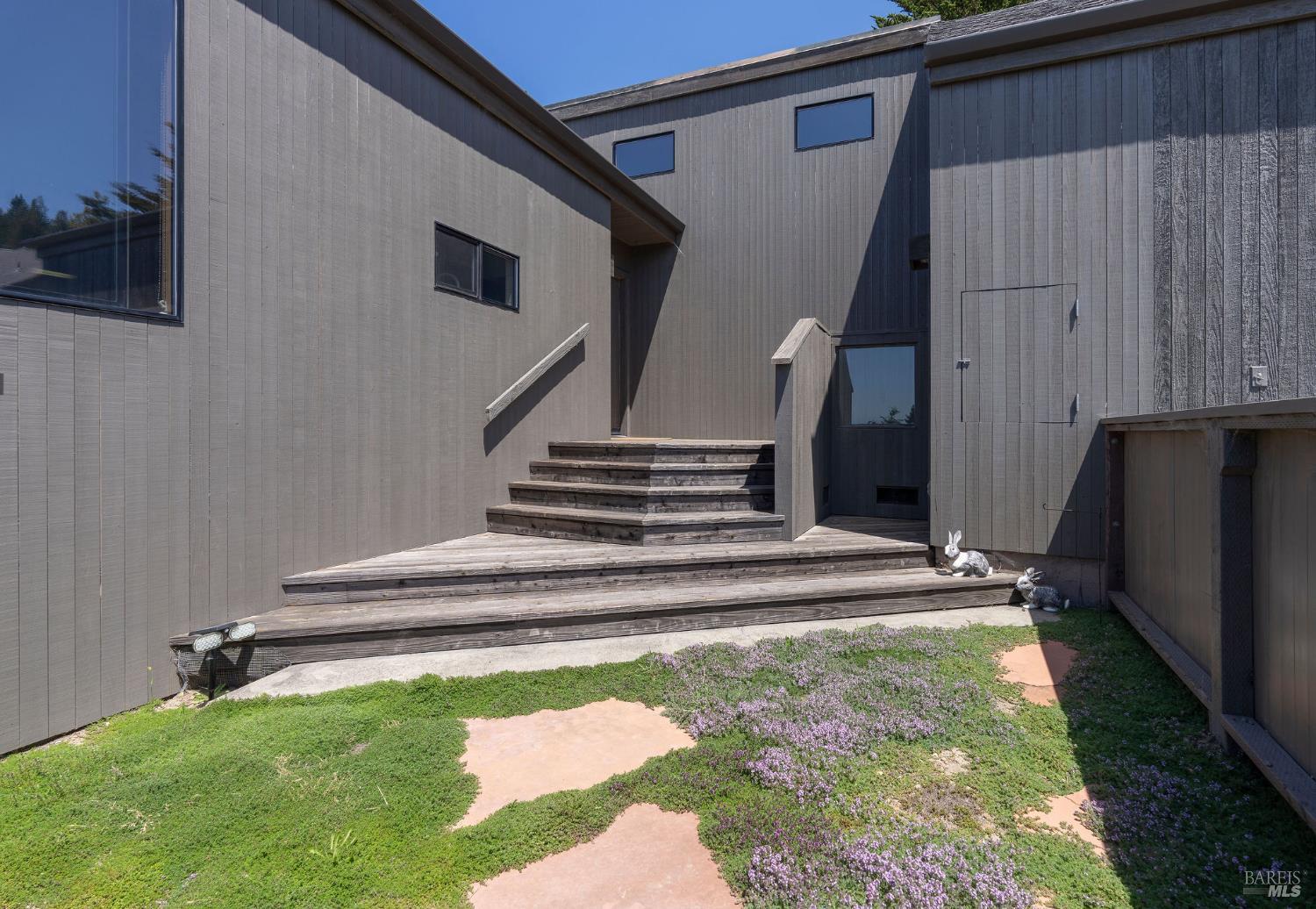 38228 Green Vale Close