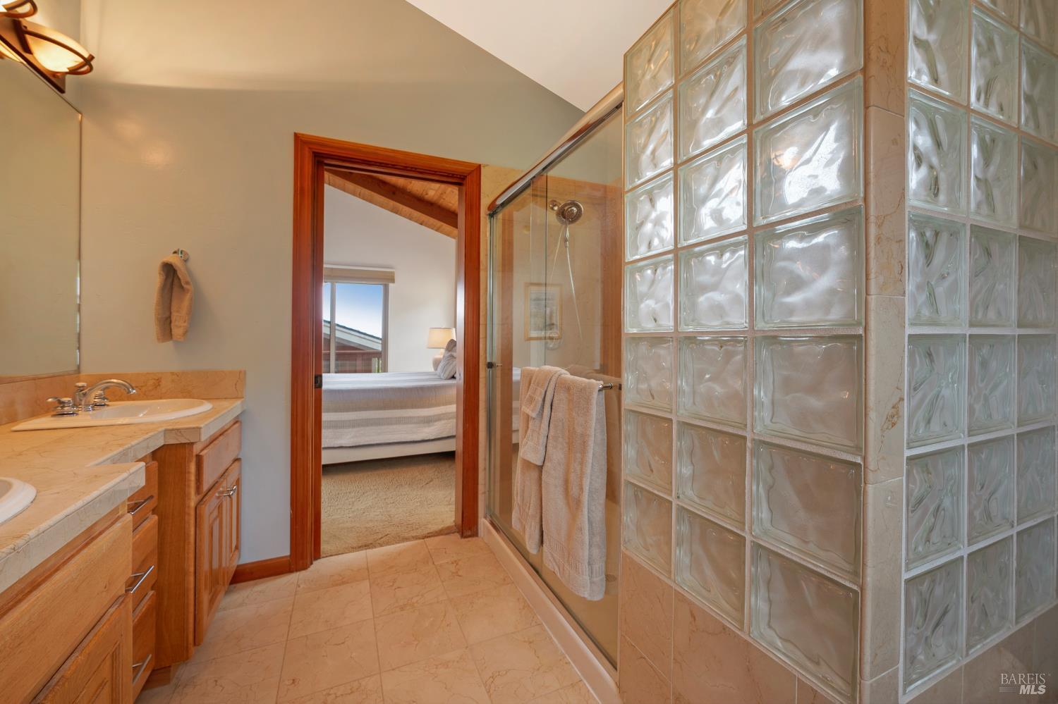 44465 O Roreys Roost