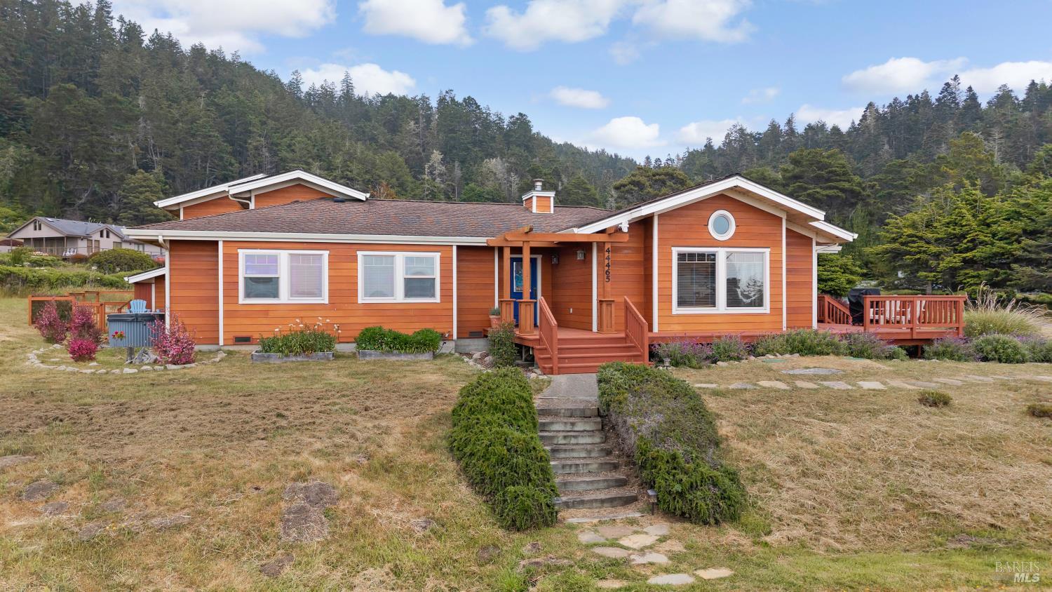 44465 O Roreys Roost