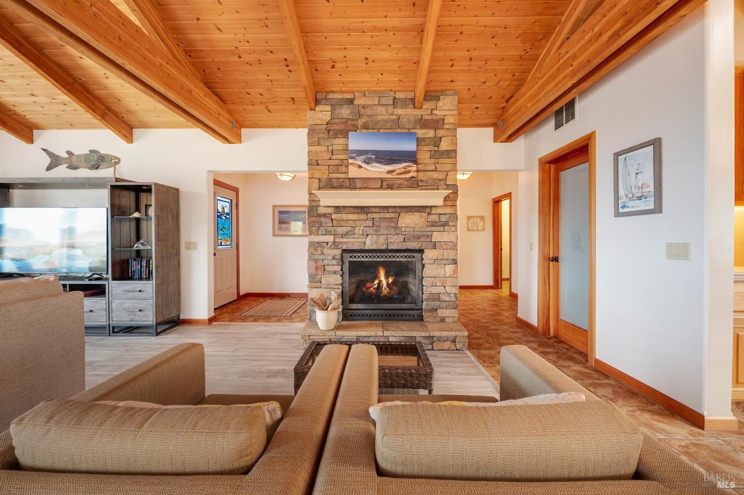 44465 O Roreys Roost