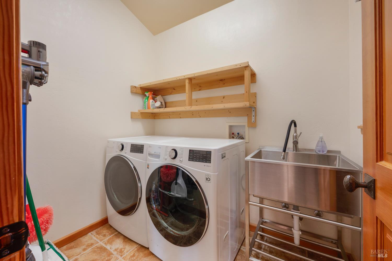 44465 O Roreys Roost